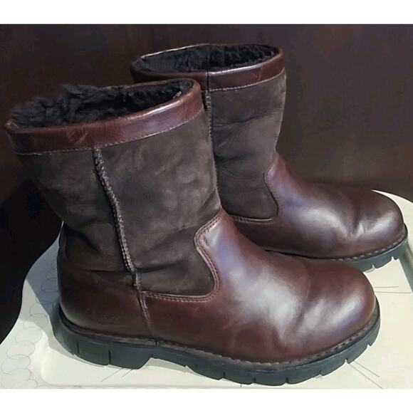 UGG Australia Brown Leather / Suede sheepskin Shearling Lined Boots 5485 Men's 9 - Picture 1 of 10